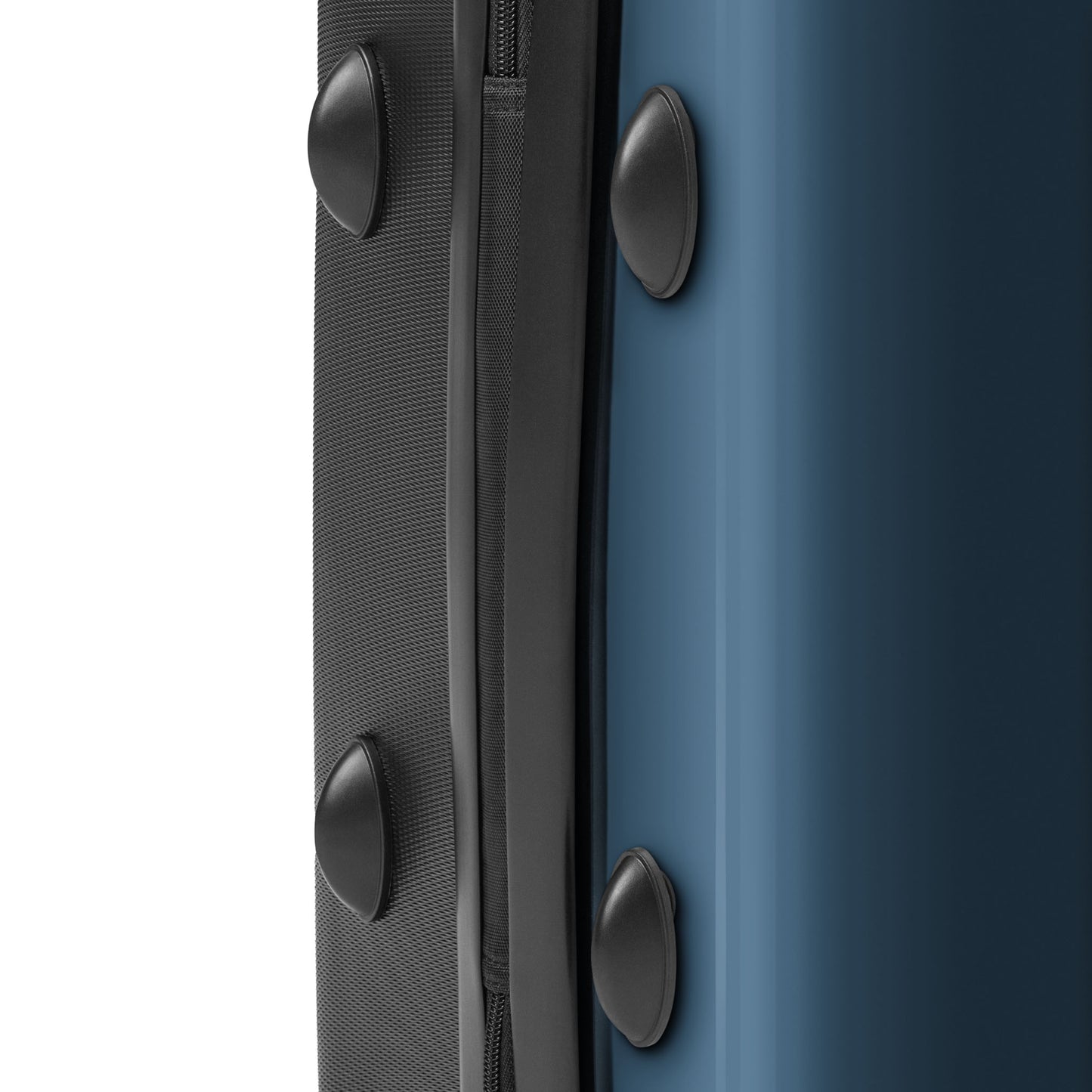 “Magellan” Hard-Shell Suitcase